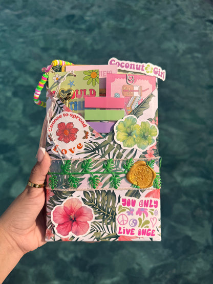 Coastal blind date with a book 🌊 🌺