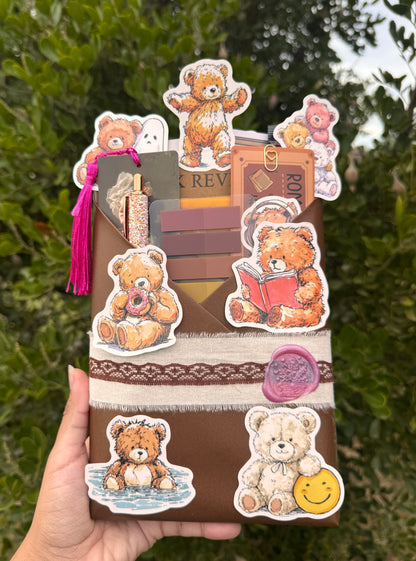 Cozy blind date with a book 🧸