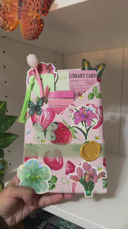 Floral Blind date with a book 💐