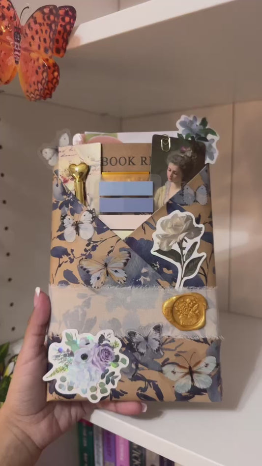 Floral Blind date with a book 💐